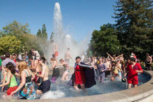 Fountain Hopping